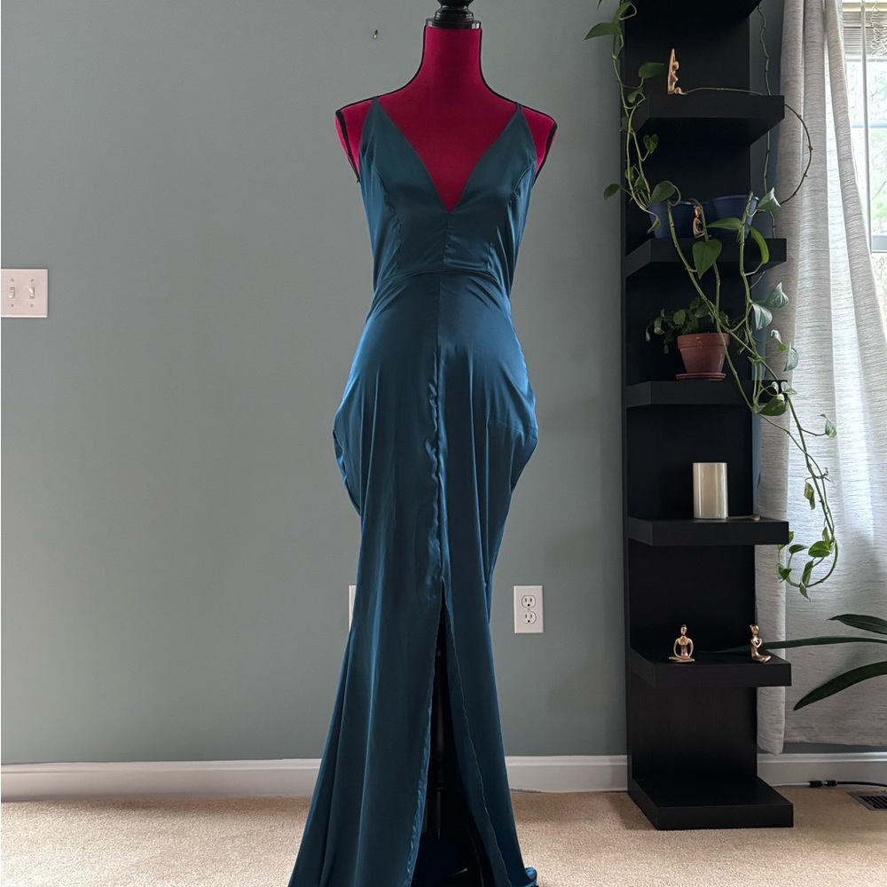 Elegant Teal Evening Gown